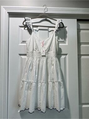 Vineyard Vines White Sundress with blue scallop accents NWT large smocked $268!!